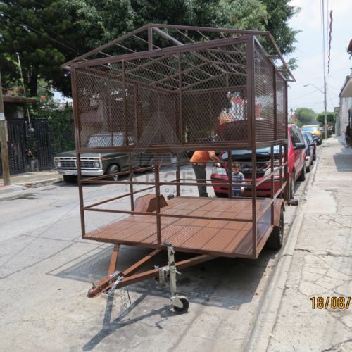 Plataforma con estructura tipo Jaula para forrado posterior con madera