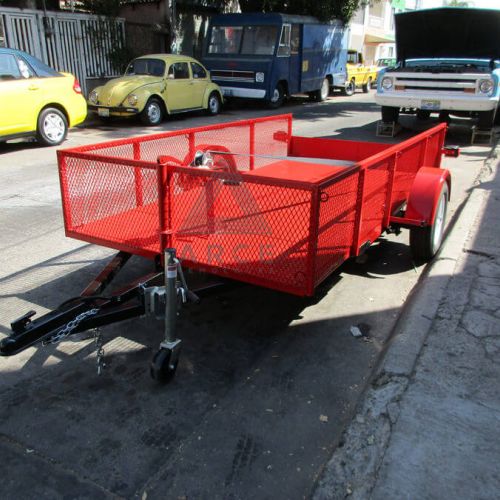Plataforma movible para elevadora industrial con barandal en metal desplegado y winch frontal