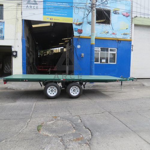 Remolque tipo plataforma de cama alta sin bordes ni topes