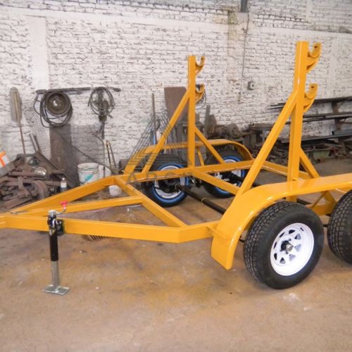 Remolque fabricado para transportar rollos de cableado